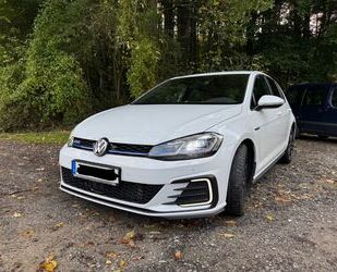 VW Volkswagen Golf 1.4 TSI DSG GTE 8-fach-Bereifung Gebrauchtwagen