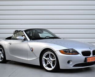 BMW BMW Z4 Roadster 2.2i+Vollleder+49.900km+Xenon Gebrauchtwagen