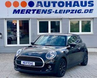 Mini MINI One Blackyard Navi SHZ Klima PDC Gebrauchtwagen