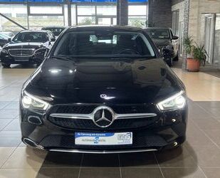 Mercedes-Benz Mercedes-Benz CLA 220 Shooting Brake 4M*Leder*AHK* Gebrauchtwagen