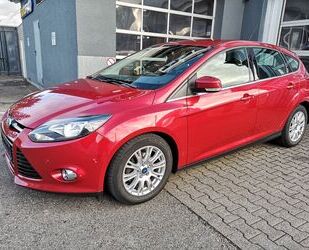 Ford Ford Focus 1.6 TDCi Titanium NAVI PDC ALU-Felgen E Gebrauchtwagen