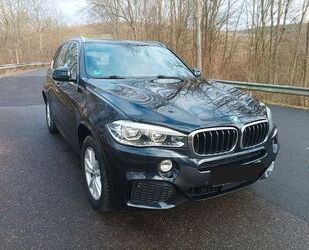 BMW BMW X5 xDrive30d - AHK 3,5t, Pano*R, Kamera, HeadU Gebrauchtwagen