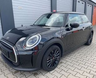 Mini MINI Cooper First Essential Shz volld.Kombi PDC Sp Gebrauchtwagen