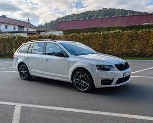 Skoda Skoda Octavia 2.0 TSI Green tec DSG RS Combi RS Gebrauchtwagen