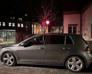 VW Volkswagen Golf 7 2.0 TSI OPF DSG 4MOTION R Gebrauchtwagen