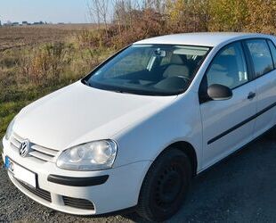 VW Volkswagen Golf 1.4 Trendline Trendline Gebrauchtwagen