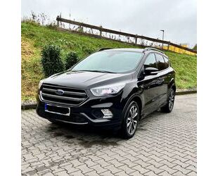 Ford Ford Kuga 1,5 EcoBoost 2x4 ST-Line Pano-8fach bere Gebrauchtwagen