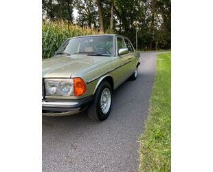 Mercedes-Benz Mercedes-Benz W123 230E H-Kennzeichnen Gebrauchtwagen