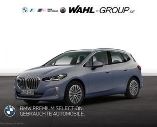 BMW BMW 220i Active Tourer AHK LED Navi Luxury Line Sp Gebrauchtwagen