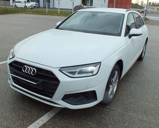 Audi Audi A4 30 TDI S tronic Avant -136 PS Navi advance Gebrauchtwagen