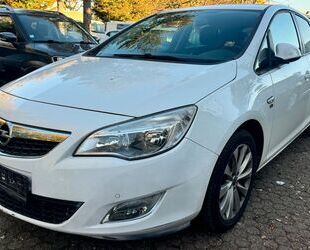 Opel Opel Astra J Lim. 5-trg. Gebrauchtwagen