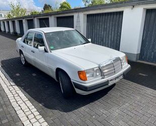 Mercedes-Benz Mercedes-Benz W 124/200 136 PS H-Kennz 7/ 24 Alu Gebrauchtwagen