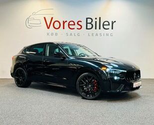 Maserati Maserati Levante Trofeo Q4 ACC/PANORAMA/2XCARBON Gebrauchtwagen