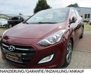 Hyundai Hyundai i30 blue 1.6 CRDi 81kW YES! Silver Gebrauchtwagen