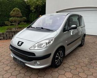 Peugeot Peugeot 1007 Premium AUTOMATIK,ALLWETTER Gebrauchtwagen