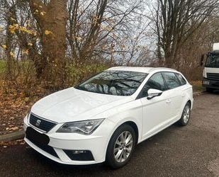 Seat Seat Leon 1.5 TGI Sportstourer ST Navi LED Kamera Gebrauchtwagen