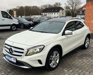 Mercedes-Benz Mercedes-Benz GLA 250 *XENON*NAVI*PANO*KAMERA*AHK* Gebrauchtwagen