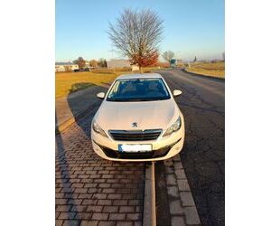 Peugeot Peugeot 308 PureTech 1,2 Benzin Automatik Gebrauchtwagen