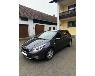 Kia Kia ceed / Ceed 1.4 CVVT FIFA World Cup Edition... Gebrauchtwagen