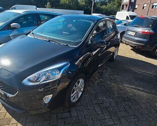 Ford Ford Fiesta 5-Türer 1.1 COOL&CONNECT Winterpaket 5 Gebrauchtwagen