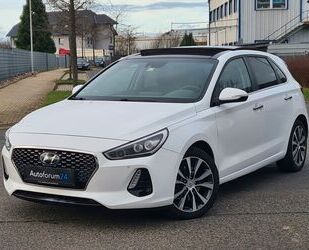 Hyundai Hyundai i30 Premium*Autom.*Navi*RFK*Panorama* Gebrauchtwagen