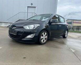 Hyundai Hyundai i20 1.1 CRDi Trend blue Gebrauchtwagen