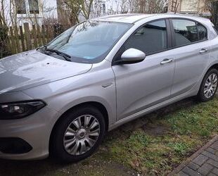 Fiat Fiat Tipo 1.4 T-Jet EASY - NAVI / SHZ / BI-XENON Gebrauchtwagen