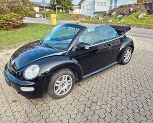 VW Volkswagen New Beetle 2.0 Cabriolet Standard Gebrauchtwagen