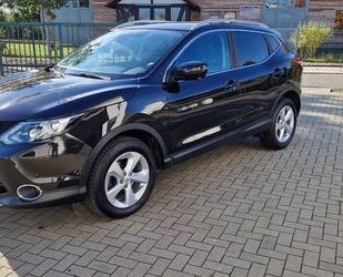 Nissan Nissan Qashqai Black Edition, LED,AHK, 360°Kamera Gebrauchtwagen