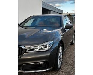 BMW BMW 730d - Gestik/ Carbon-Core/ Schiebedach/2.Hd Gebrauchtwagen