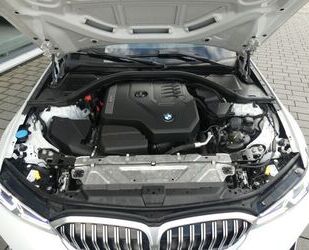 BMW BMW 330 i M Sport AHK°ACC°Ad.LED+Fwk.°HIFI°el.Sitz Gebrauchtwagen