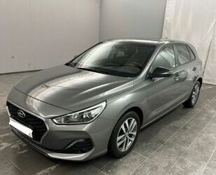 Hyundai Hyundai i30 1.0 T YES,Navi,Cam,SHZ,Alu,Klimaaut,Te Gebrauchtwagen