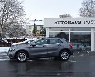 Mercedes-Benz Mercedes-Benz GLA 200d T-LEDER,NAVI,LED,AUTOM,KAME Gebrauchtwagen