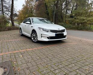 Kia Kia Optima 1.7 CRDi DCT 1 Hand Gebrauchtwagen