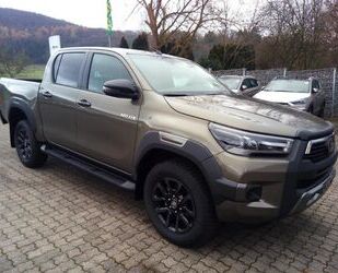 Toyota Toyota Hilux 2.8 Double Cab Invincible 48V Mild Hy Gebrauchtwagen