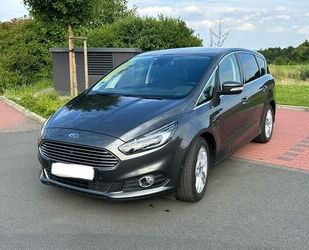 Ford Ford S-Max 2,0 EcoBlue 140kW Titanium Auto *Garant Gebrauchtwagen