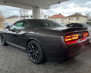 Dodge Dodge Challenger 5.7 V8 HEMI 381PS/Schalter /Neu Gebrauchtwagen