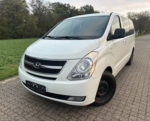 Hyundai Hyundai H-1 Travel 8-Sitzer Navi Standheiz Fahrrad Gebrauchtwagen