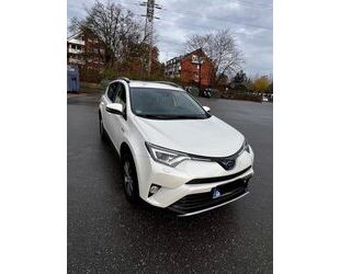 Toyota Toyota RAV 4 Hybrid Comfort 4x4 197 PS Navi, AHK, Gebrauchtwagen