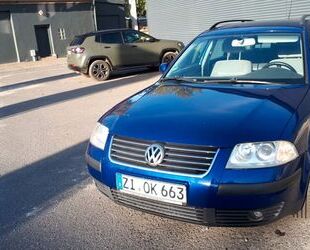 VW Volkswagen Passat Variant 1.6 Comfortline Variant Gebrauchtwagen