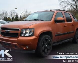 Chevrolet Chevrolet Avalanche 5,3 Benziner*Allrad*LT*AHK*DVD Gebrauchtwagen