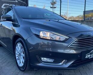 Ford Ford Focus Turnier Titanium NAVI WINTERPAKET PDC Gebrauchtwagen