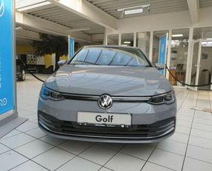 VW Volkswagen Golf VIII Lim. Style 1.5 eTSI ACT OPF m Gebrauchtwagen