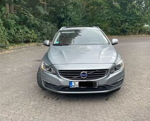 Volvo Volvo V60 D6 AWD Plug-in-Hybrid Summum Gebrauchtwagen