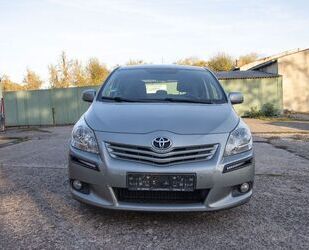 Toyota Toyota Verso 2.2l D-4D Executive Automatik Executi Gebrauchtwagen