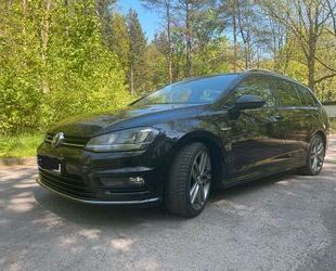 VW Volkswagen Golf 1.6 TDI BMT CUP Variant R-Line Gebrauchtwagen