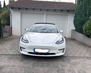 Tesla Tesla Model 3 Allradantrieb mit Dualmotor Long Ran Gebrauchtwagen