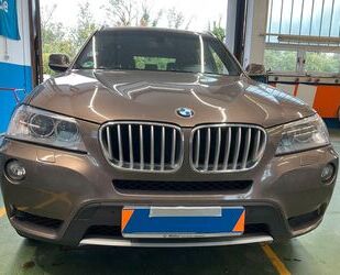 BMW BMW X3 xDrive35d( Navi* Xenon* PanoramdaD*AHK*Lede Gebrauchtwagen