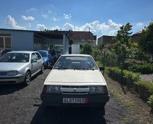 Lada Lada Samara 1.3 VAZ 2109 1.Hand Wenig Km Gebrauchtwagen