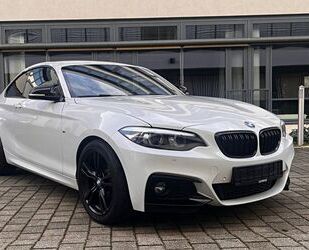 BMW BMW 220 d xDrive M Sportpaket*Navi*LED* Gebrauchtwagen